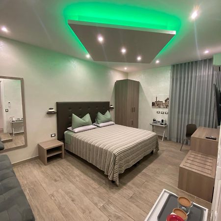 Domus Cinecitta Bed & Breakfast Рим Екстериор снимка