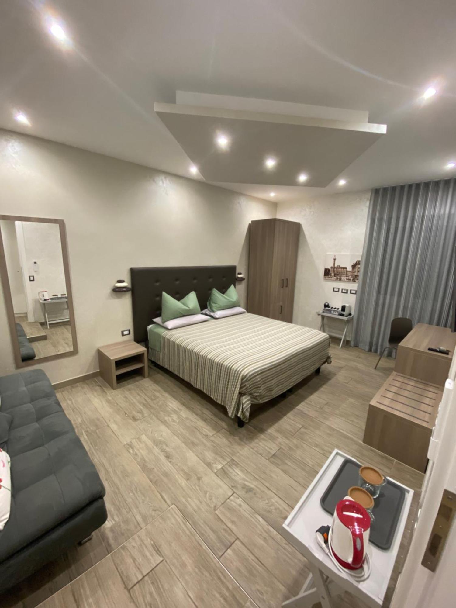 Domus Cinecitta Bed & Breakfast Рим Екстериор снимка