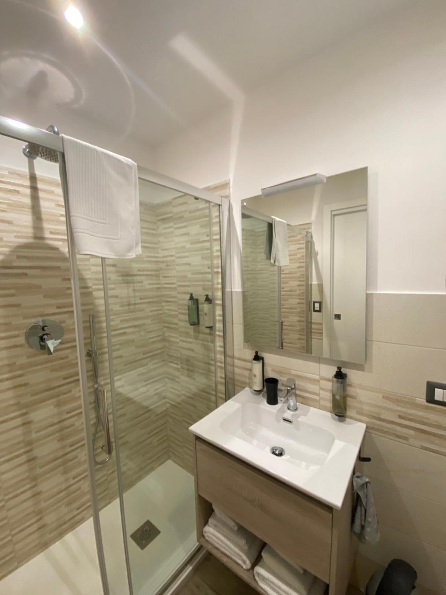 Domus Cinecitta Bed & Breakfast Рим Екстериор снимка