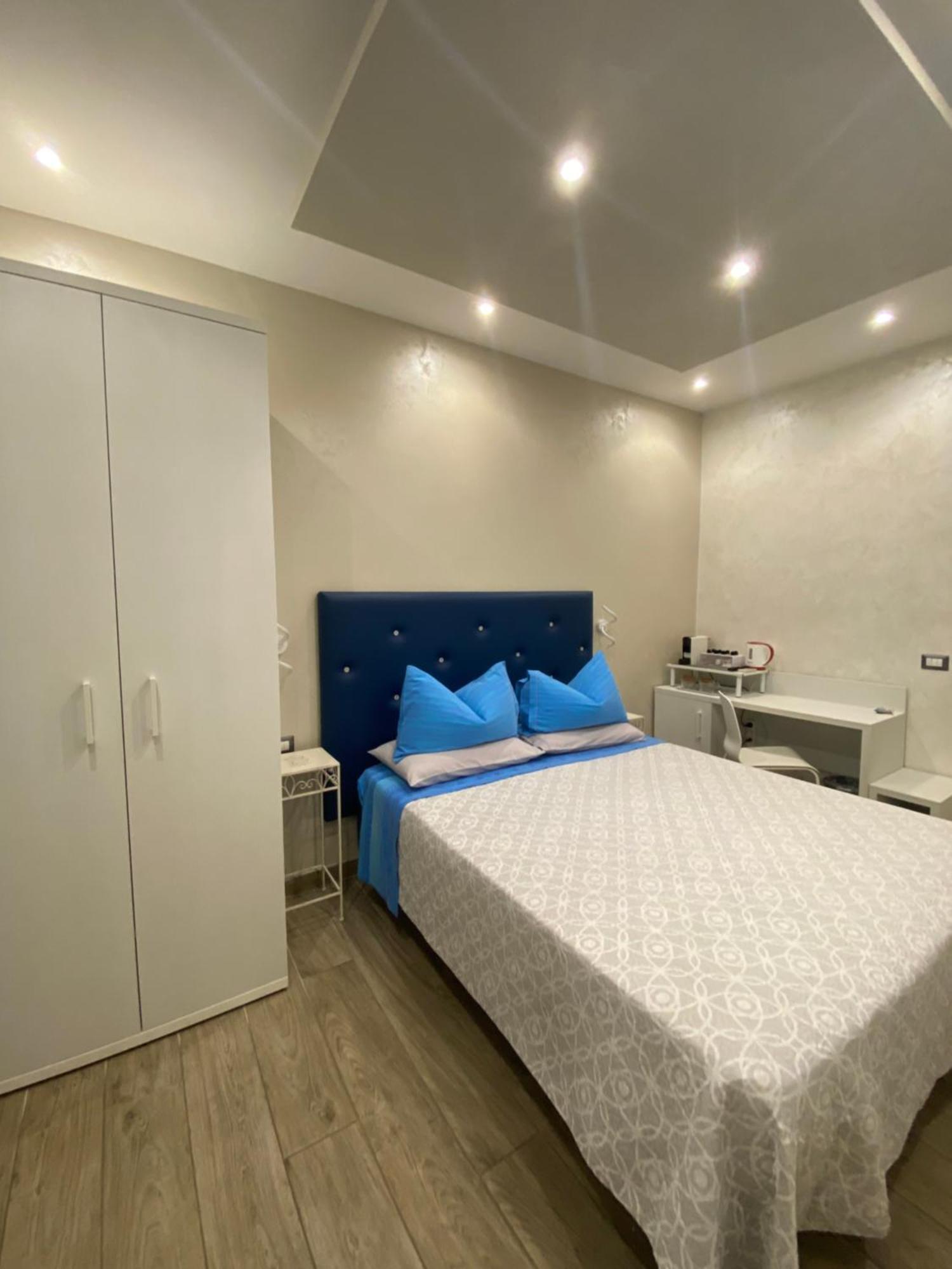 Domus Cinecitta Bed & Breakfast Рим Екстериор снимка