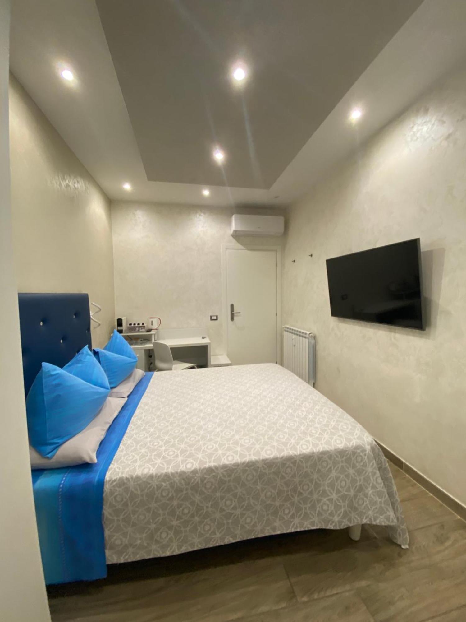 Domus Cinecitta Bed & Breakfast Рим Екстериор снимка